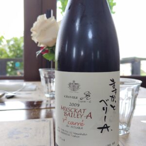 第49回ワインメーカーズディナー、ダイヤモンド酒造・雨宮吉男氏をお招きしてバックヴィンテージワインを愛でる