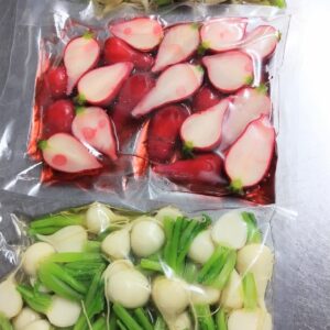 有機栽培のお野菜でピクルス作り